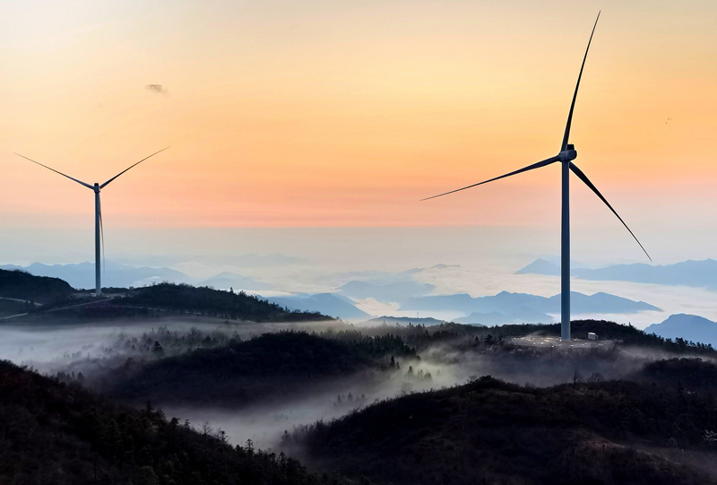 中共中央政治局會(huì)議: 加快發(fā)展東北風(fēng)電、光伏、核電等清潔能源