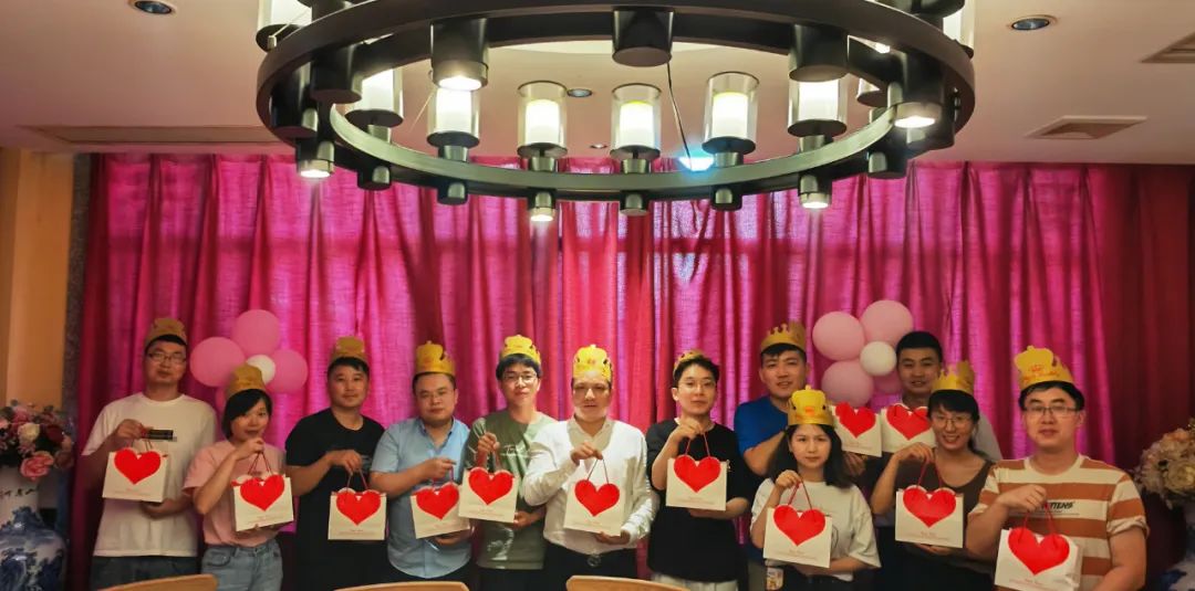 1656572270120256.jpg 01.jpg